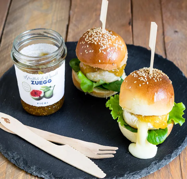 Rezepte - Mini Burger mit Tomino und Feigen